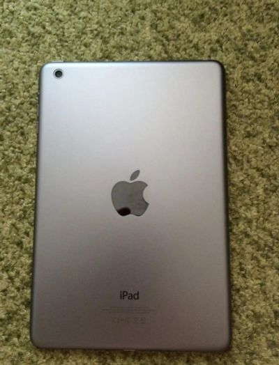 Лот: 9660663. Фото: 1. iPad mini 16GB Space Gray Wi-Fi... Планшеты