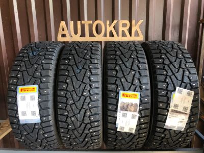 Лот: 17669692. Фото: 1. Зимние шины R17 215/50 Pirelli... Шины