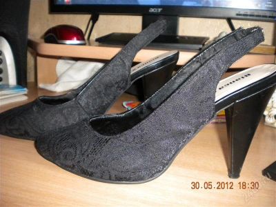 Лот: 1855482. Фото: 1. Туфли 39-40 р-р. В избранном у... Туфли