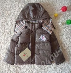 Лот: 678843. Фото: 1. очень красивый пуховик монклер... Другое (дети растут)