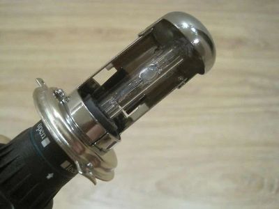 Лот: 6327551. Фото: 1. лампа ксенон н4 4300. Оптика и освещение