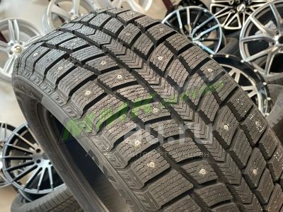 Лот: 25885466. Фото: 1. Зимняя резина 225/45 R-18 " Dynamo... Шины