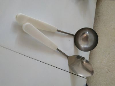 Лот: 15886960. Фото: 1. Поварешка и большая ложка. Столовые приборы, ножи