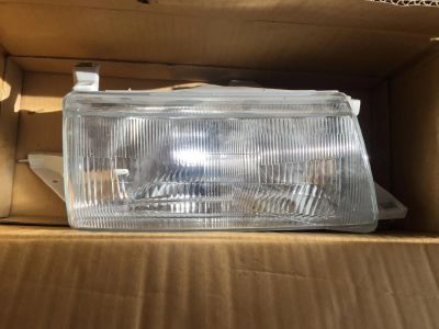 Лот: 5888528. Фото: 1. Продам фару Corona 1990 г(правая... Оптика и освещение