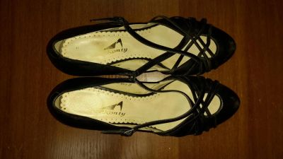 Лот: 7861031. Фото: 1. Туфли черные р.37. Туфли