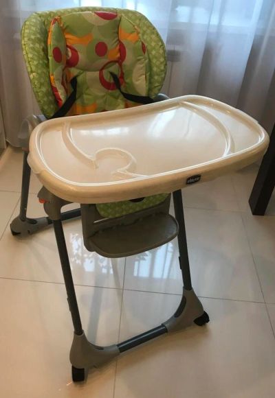Лот: 10237945. Фото: 1. Стул для кормления Chicco polly. Стульчики для кормления