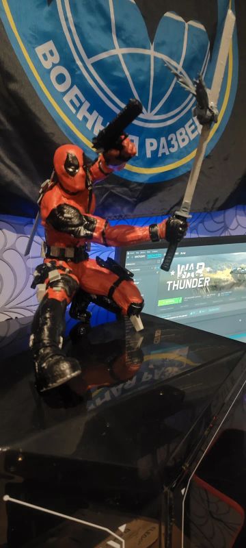 Лот: 25885883. Фото: 1. Фигурка deadpoola. Игрушки