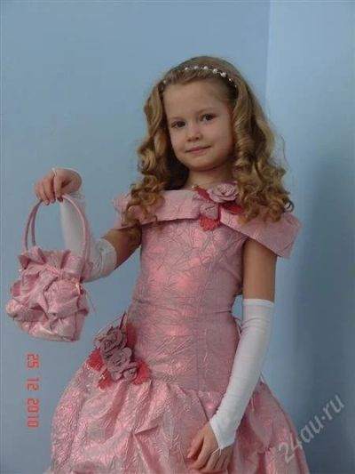 Лот: 1163054. Фото: 1. детское вечернее платье. Платья, сарафаны