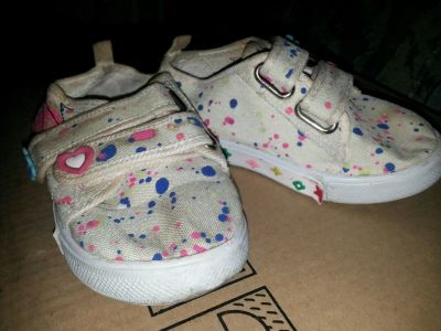 Лот: 9403278. Фото: 1. Тапочки. Кеды, кроссовки