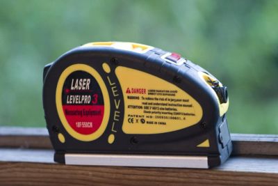 Лот: 4247939. Фото: 1. Уровень лазерный с рулеткой. Электроинструмент
