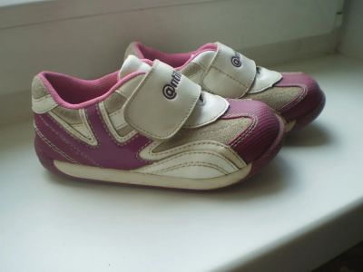 Лот: 6062899. Фото: 1. Кроссовки Антилопа р-р 26. Кеды, кроссовки