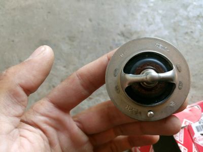 Лот: 7894710. Фото: 1. Термостат 1-2NZ 90916-03093. Двигатель и элементы двигателя