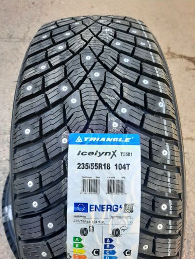 Лот: 25890326. Фото: 1. 235/55 R18 104T Triangle IcelynX... Шины