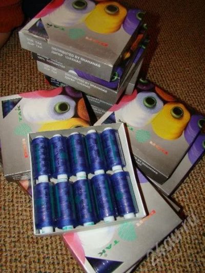 Лот: 183589. Фото: 1. Нитки "Dortak" синие. Ткани, нитки, пряжа