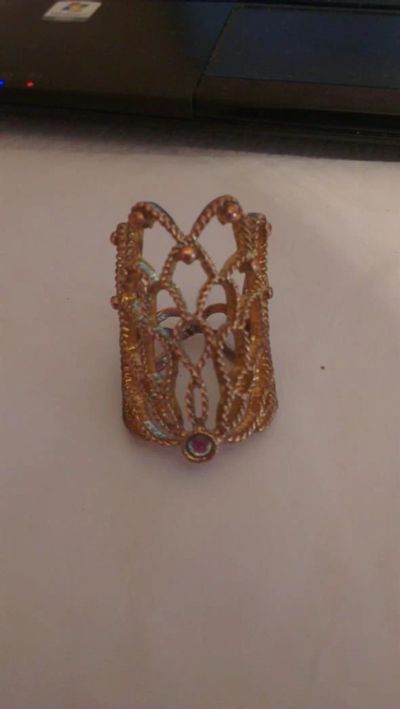 Лот: 3121576. Фото: 1. Кольцо под золото красивое. Кольца, перстни