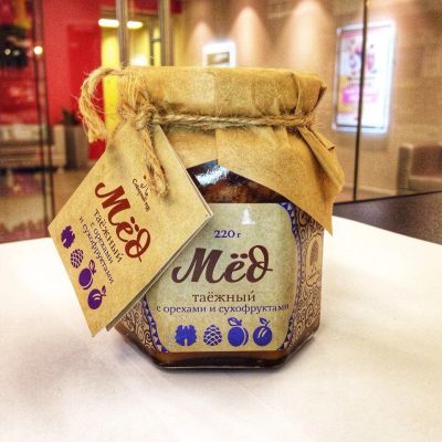 Лот: 10674964. Фото: 1. Мёд таёжный с орехами и сухофруктами... Мёд, продукты пчеловодства
