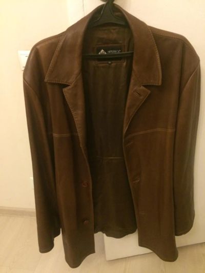 Лот: 8189129. Фото: 1. Кожаная куртка. Верхняя одежда