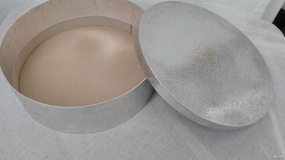 Лот: 12793178. Фото: 1. Большая круглая коробка. Другое (предметы интерьера)