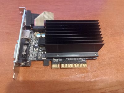 Лот: 25898379. Фото: 1. Видеокарта. Видеокарты