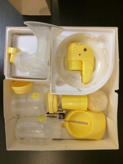 Лот: 10527510. Фото: 1. Молокоотсос Medela Mini. Всё для кормления