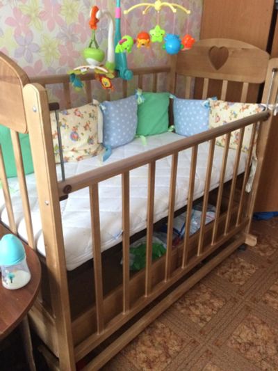 Лот: 8596710. Фото: 1. Детская кроватка!. Детские кровати и кроватки