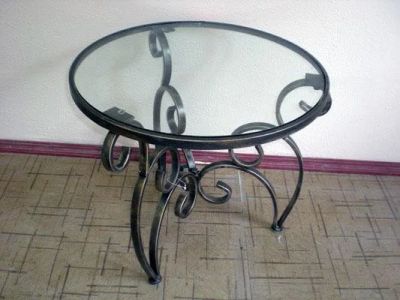Лот: 623038. Фото: 1. Столик металл+стекло, 50 см. Гостиные, стенки, горки