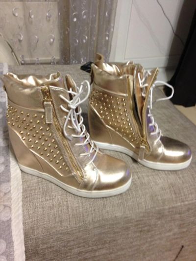 Лот: 6178381. Фото: 1. Ботинки на платформе. Ботинки, полуботинки