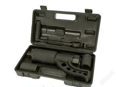 Лот: 1461520. Фото: 1. Редуктор удлиненный для закручивания... Шиномонтажное оборудование