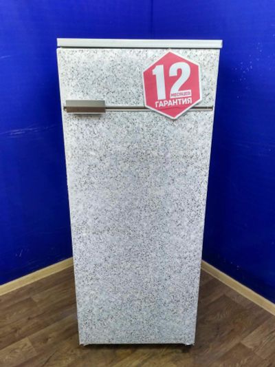 Лот: 12641172. Фото: 1. Холодильник (эконом) бирюса б-17... Холодильники, морозильные камеры