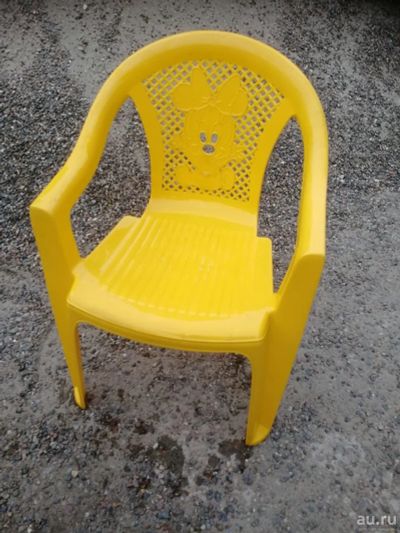 Лот: 17778516. Фото: 1. Кресло детское пластиковое. Столики, стулья, парты