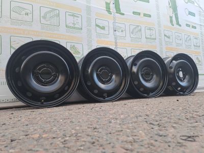 Лот: 25858270. Фото: 1. Комплект Оригинальных Заводских... Диски