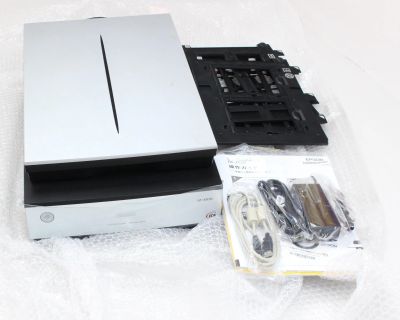 Лот: 11955281. Фото: 1. Фотосканер EPSON Colorio GT-X970... Другое (фото, видеокамеры, оптика)