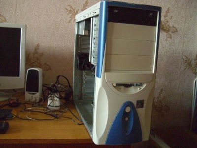 Лот: 3005803. Фото: 1. Системный блок Pentium 4. Компьютеры в сборе