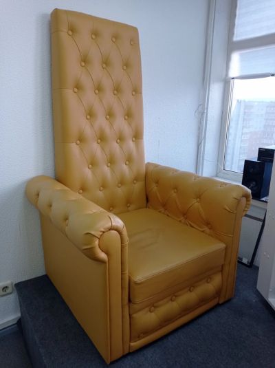 Лот: 19099166. Фото: 1. Кресло трон. Кресла, пуфы
