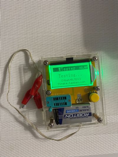 Лот: 25896263. Фото: 1. Тестер радиокомпонентов LCR-T4. Радиолюбительский инструмент