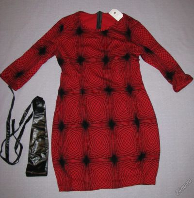 Лот: 10466596. Фото: 1. платье красное новое с черным... Платья