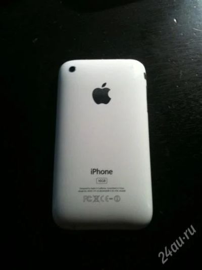 Лот: 1881876. Фото: 1. iPhone 3GS 16G Белый. Кнопочные мобильные телефоны