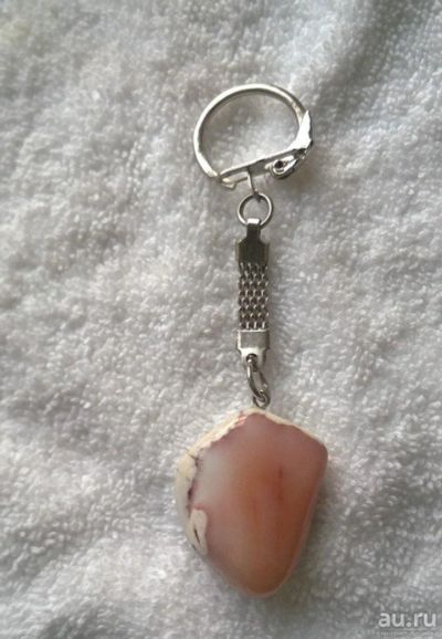 Лот: 8874813. Фото: 1. Розовый кварц новый брелок. Брелоки для ключей