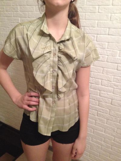 Лот: 7091625. Фото: 1. Легкая блузка. Блузы, рубашки