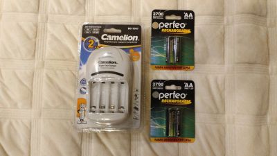 Лот: 25888471. Фото: 1. Комплект: Зарядное устройство... Батарейки, аккумуляторы, элементы питания