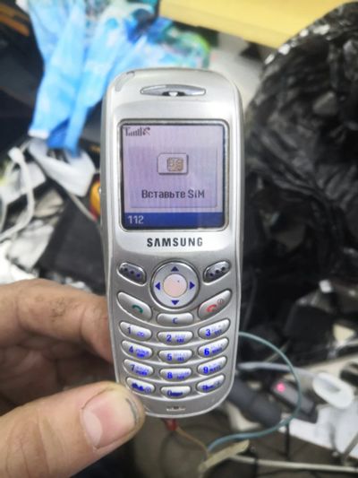 Лот: 21097781. Фото: 1. Samsung X100 мертвая акб. Кнопочные мобильные телефоны