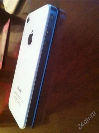Лот: 2638437. Фото: 1. iPhone 4 white 16gb. Смартфоны