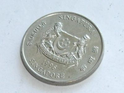 Лот: 7761852. Фото: 1. Монета 20 цент Сингапур 1996 герб... Азия