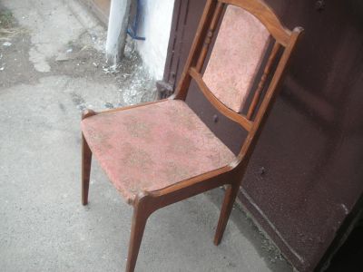 Лот: 20581766. Фото: 1. Крепкий, крестьянский стул, не... Столы, стулья, обеденные группы