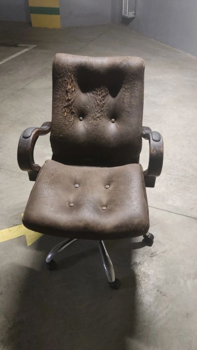Лот: 19837843. Фото: 1. Кресло руководителя офисное. Стулья и кресла офисные