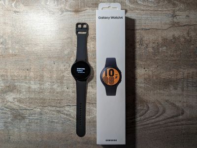 Лот: 21076315. Фото: 1. Смарт-часы Samsung Galaxy Watch4... Смарт-часы, фитнес-браслеты, аксессуары