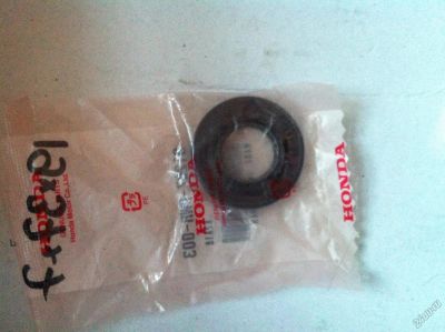 Лот: 5763395. Фото: 1. Honda Fit 2001-2007 cальник первичного... Трансмиссия