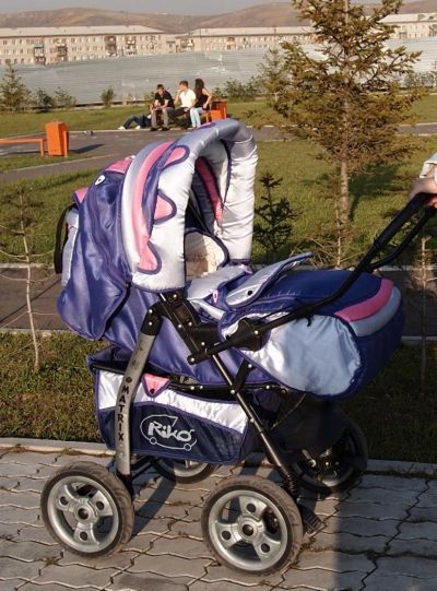 Лот: 4858131. Фото: 1. Коляска-трансформер Rico Matrix. Коляски