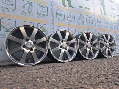 Лот: 25856943. Фото: 1. Комплект Оригинальных Литых дисков... Диски