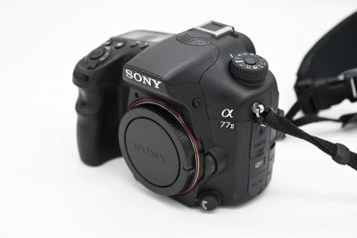 Лот: 25899282. Фото: 1. Фотоаппарат Sony А77m2. Цифровые зеркальные